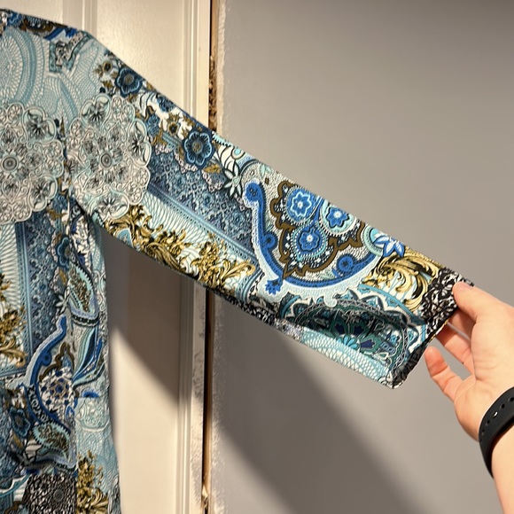 NWT- Joan Rivers Classics Collection, Print Textured Blouse, long Sleeves - Picture 10 of 12